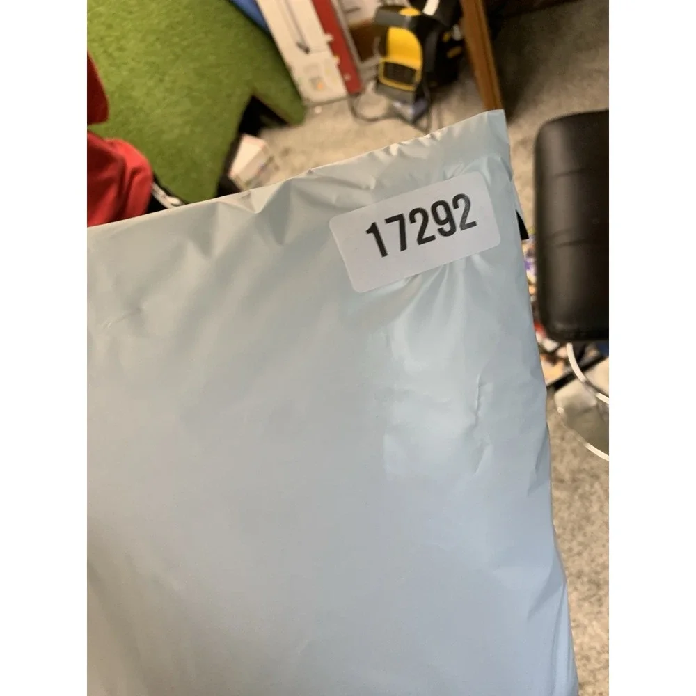 Levis shop confidence
